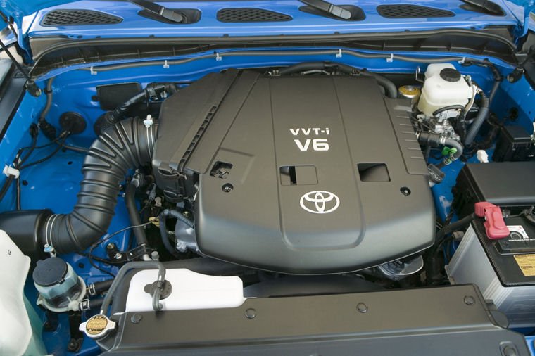 2008 Toyota FJ Cruiser 3.5L V6 Engine - Picture / Pic / Image